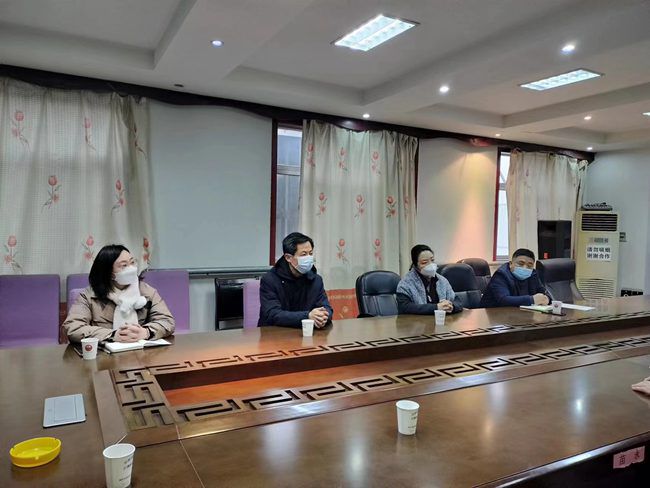 武陟縣人民政府副縣長蘇瑞君、縣農(nóng)業(yè)局局長宋治環(huán)一行蒞臨我公司調(diào)研